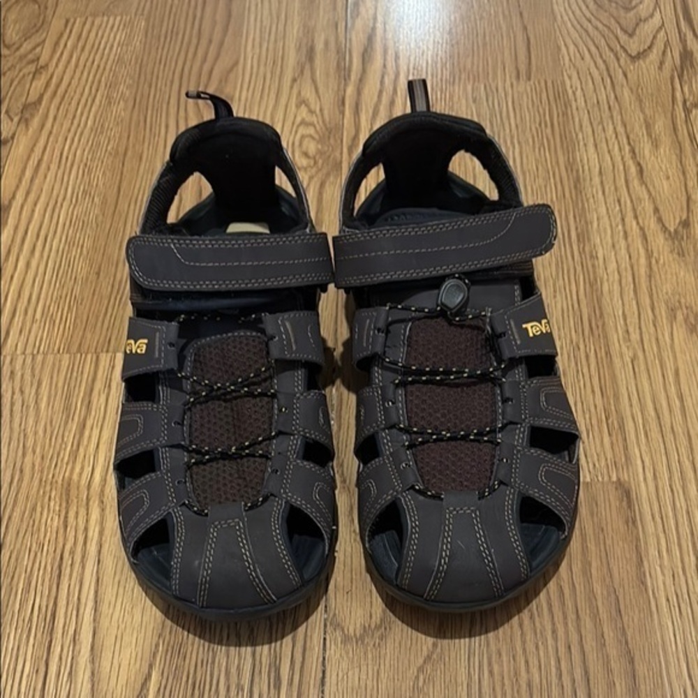 Teva Brown Sandals Durable Outdoor Footwear